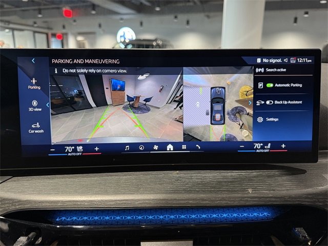 Used 2025 BMW 330i xDrive Sedan w/ Convenience Package image 19