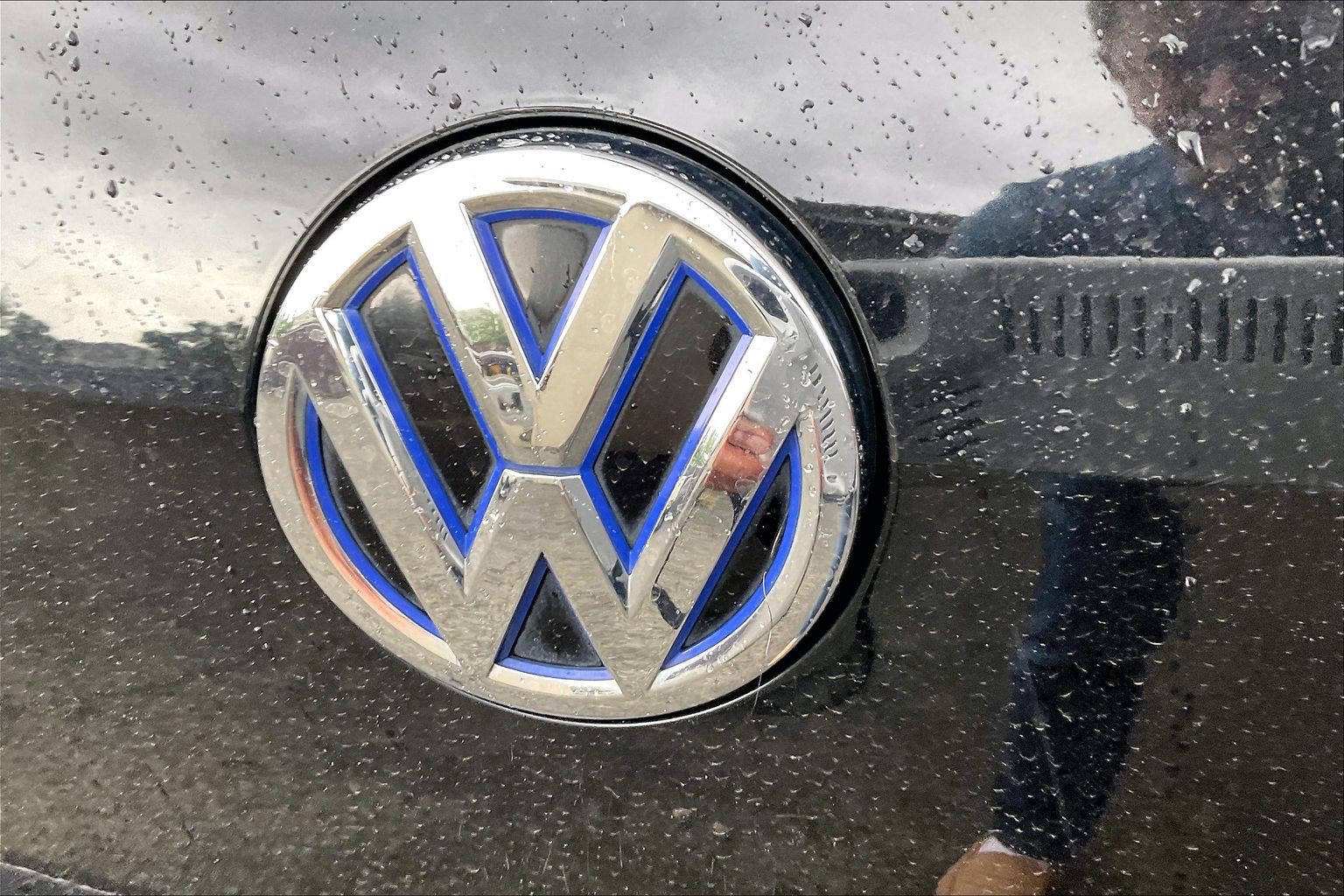 Used 2016 Volkswagen e-Golf SEL Premium FWD image 7