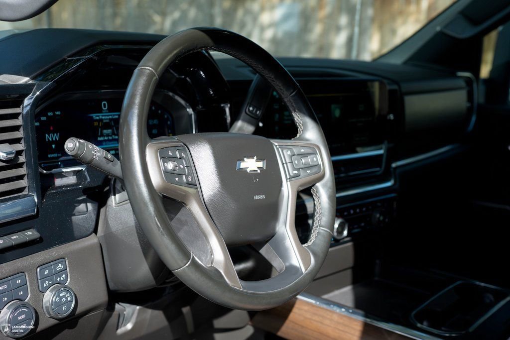 Used 2024 Chevrolet Silverado 3500 High Country w/ High Country Premium Package image 8