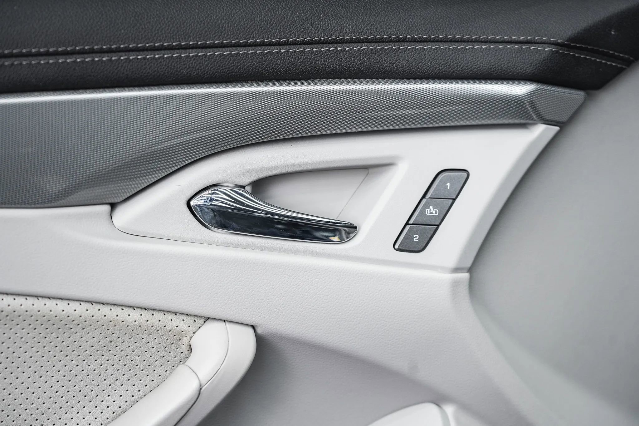 Used 2014 Cadillac CTS V image 34