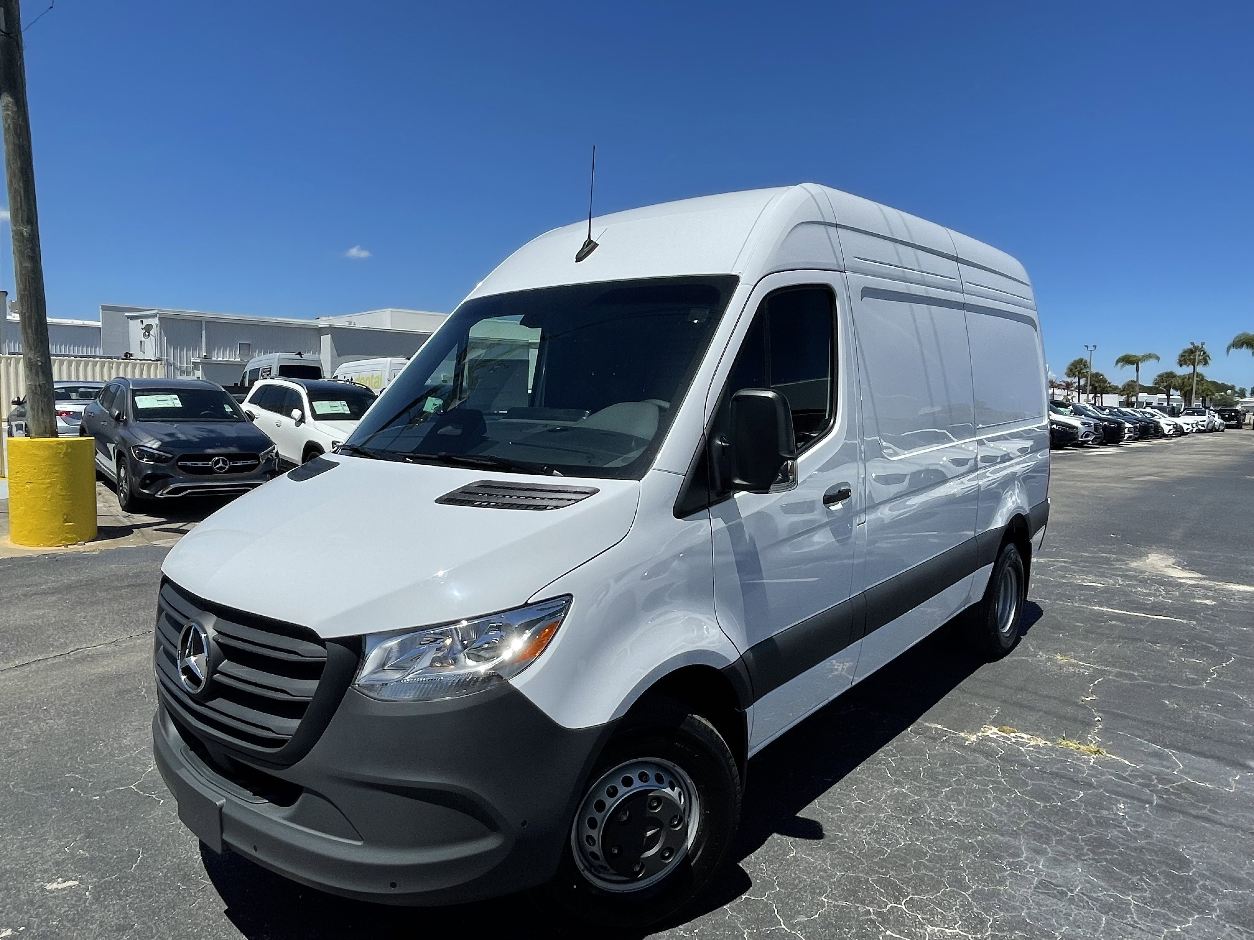 New 2026 Mercedes-Benz Sprinter 3500 image 1
