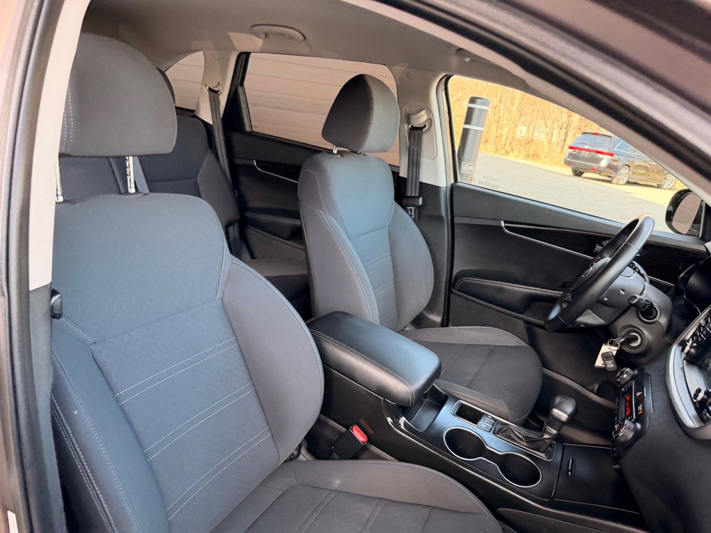Used 2019 Kia Sorento L w/ LX Convenience Package image 20