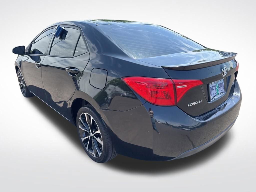 Used 2017 Toyota Corolla SE w/ Carpet Mat Package (TMS) FWD image 5