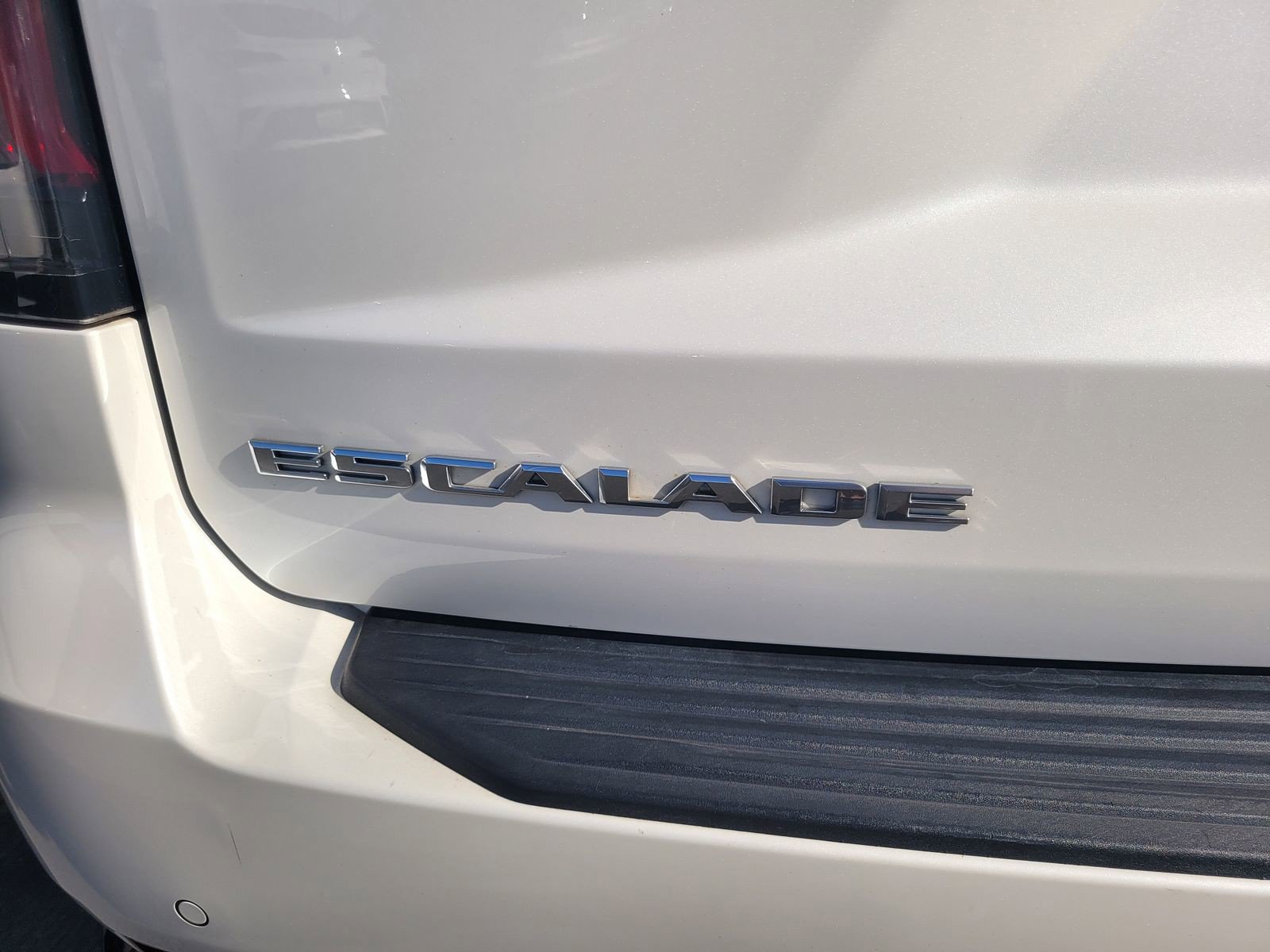 Used 2021 Cadillac Escalade Premium Luxury Platinum AWD/4WD image 6