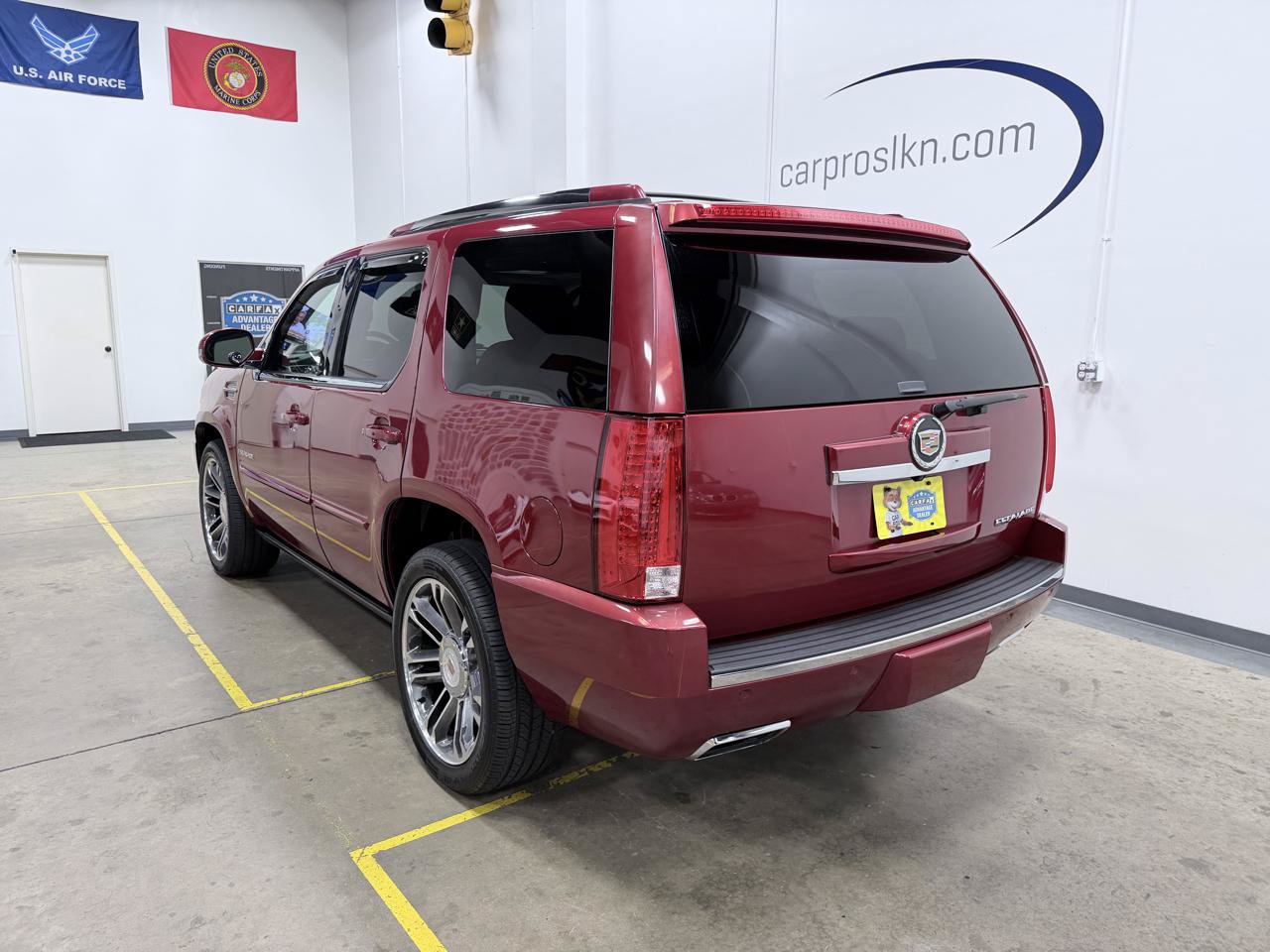 Used 2013 Cadillac Escalade Premium AWD/4WD image 5
