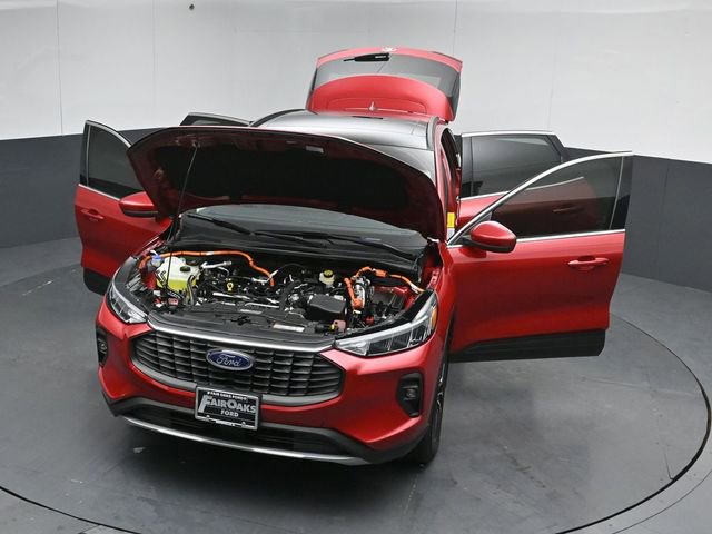 Used 2025 Ford Escape SE image 56