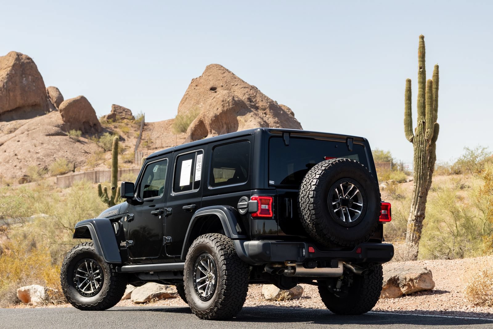 Used 2024 Jeep Wrangler Unlimited Rubicon 392 AWD/4WD image 8