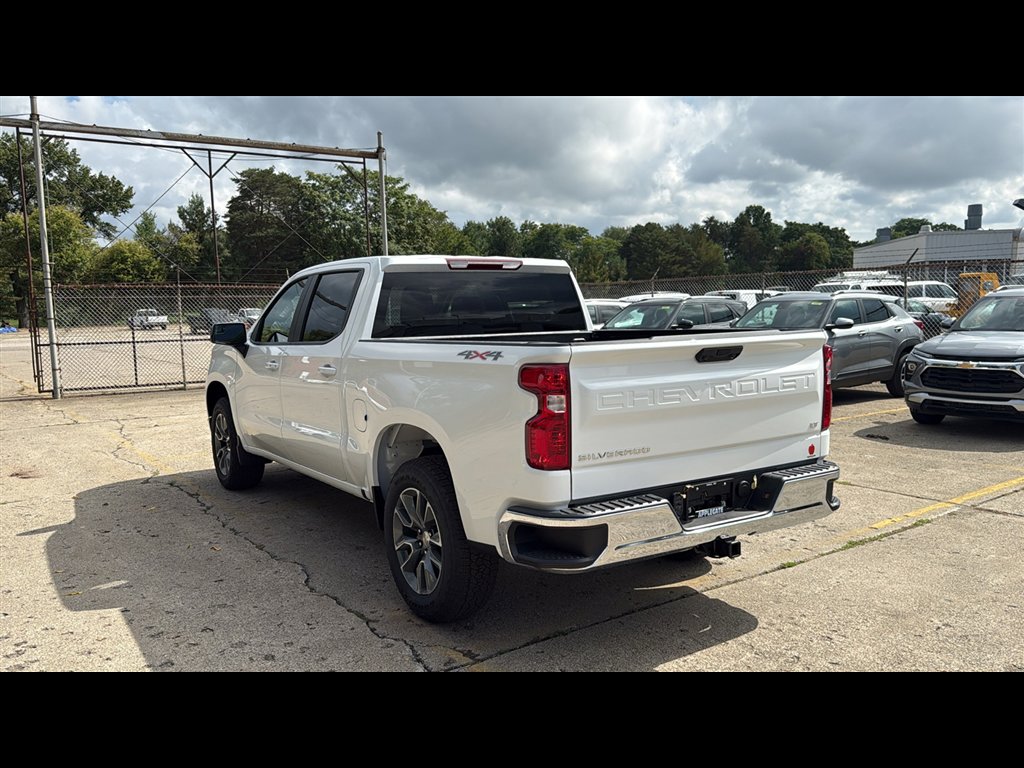 New 2026 Chevrolet Silverado 1500 LT image 4
