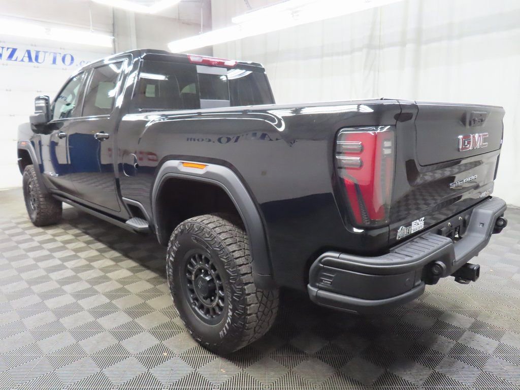 Used 2025 GMC Sierra 2500 AT4X w/ AT4X AEV Edition image 5