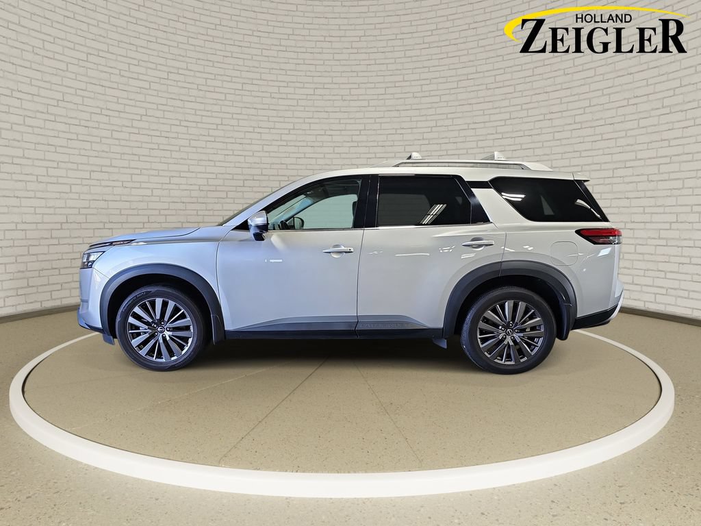 Certified 2024 Nissan Pathfinder SL w/ SL Premium Package AWD/4WD image 8