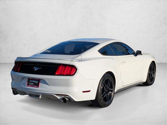 Used 2017 Ford Mustang Coupe image 5