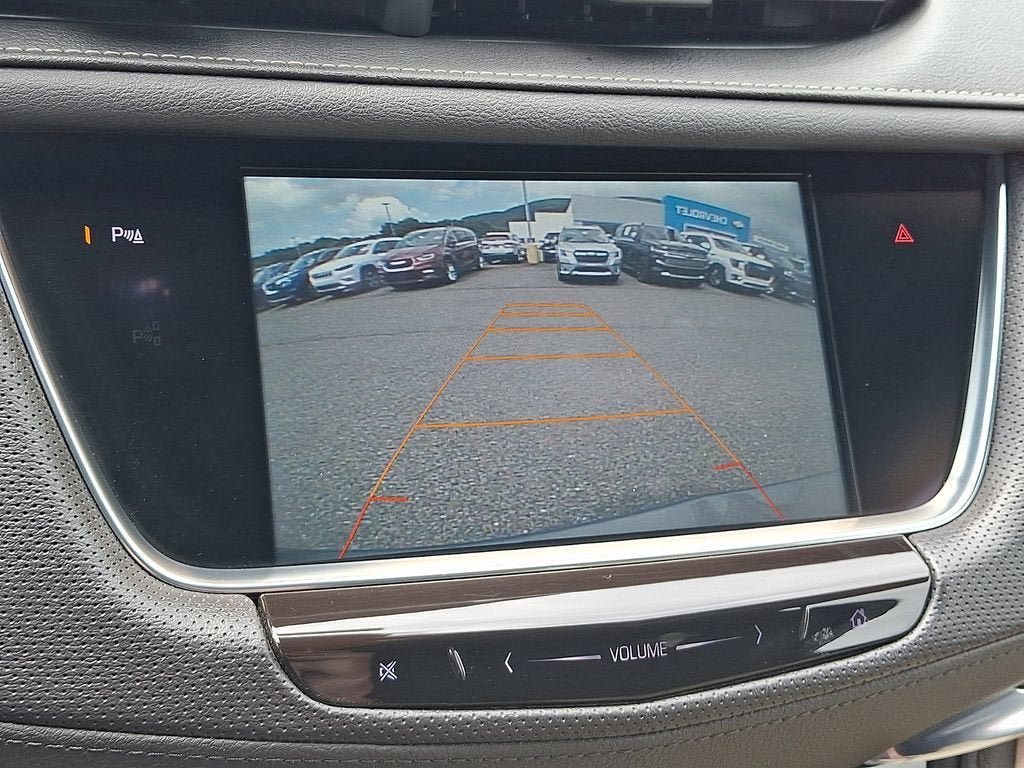 Used 2017 Cadillac XT5 Luxury w/ Driver Awareness Package AWD/4WD image 18