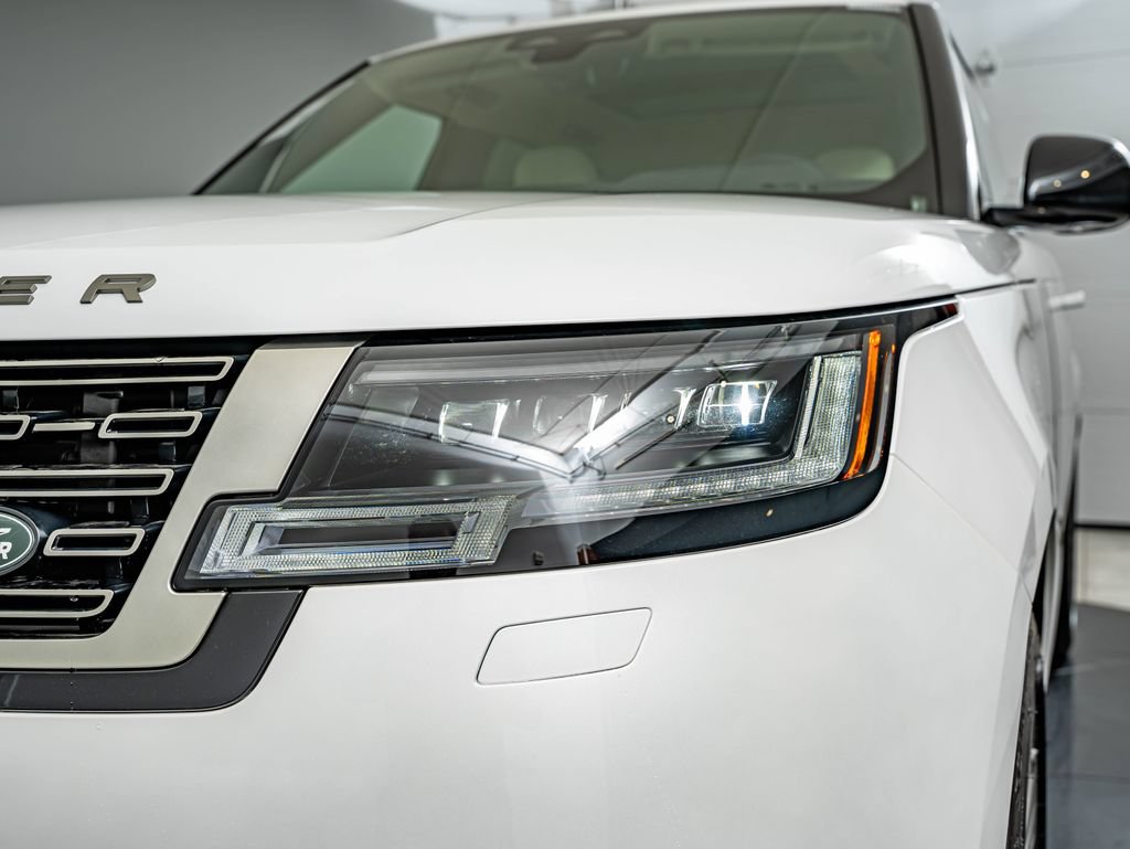 New 2026 Land Rover Range Rover SE AWD/4WD image 13