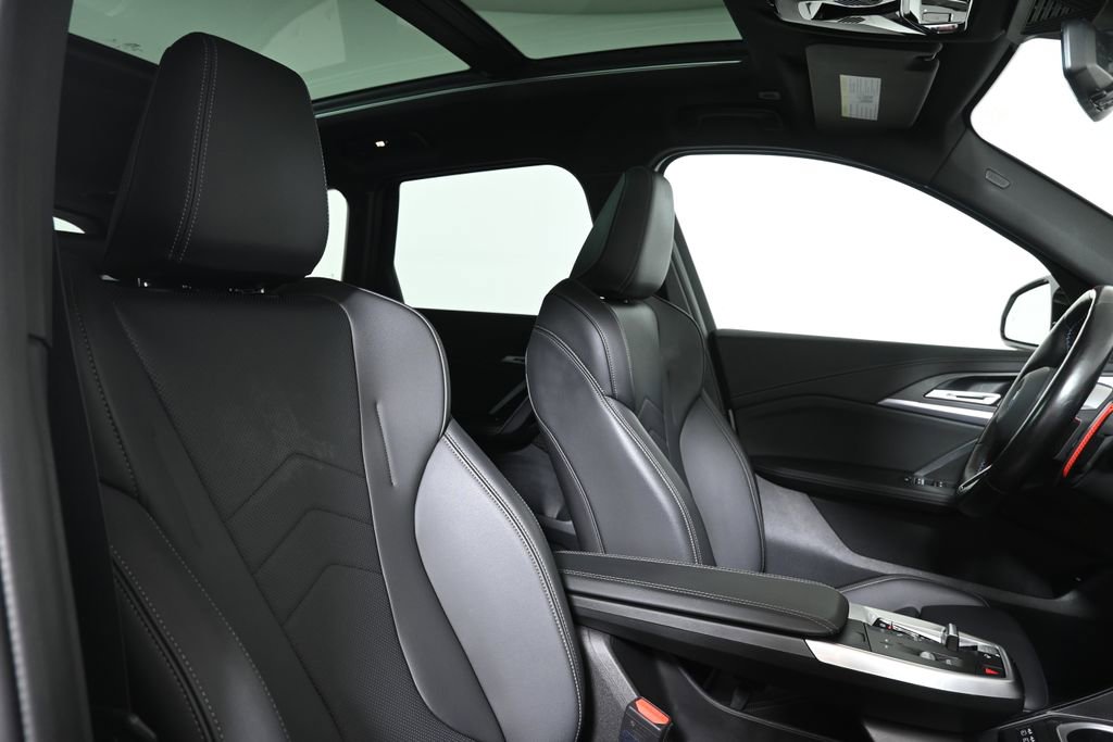 Certified 2024 BMW X1 M35i w/ Premium Package image 33