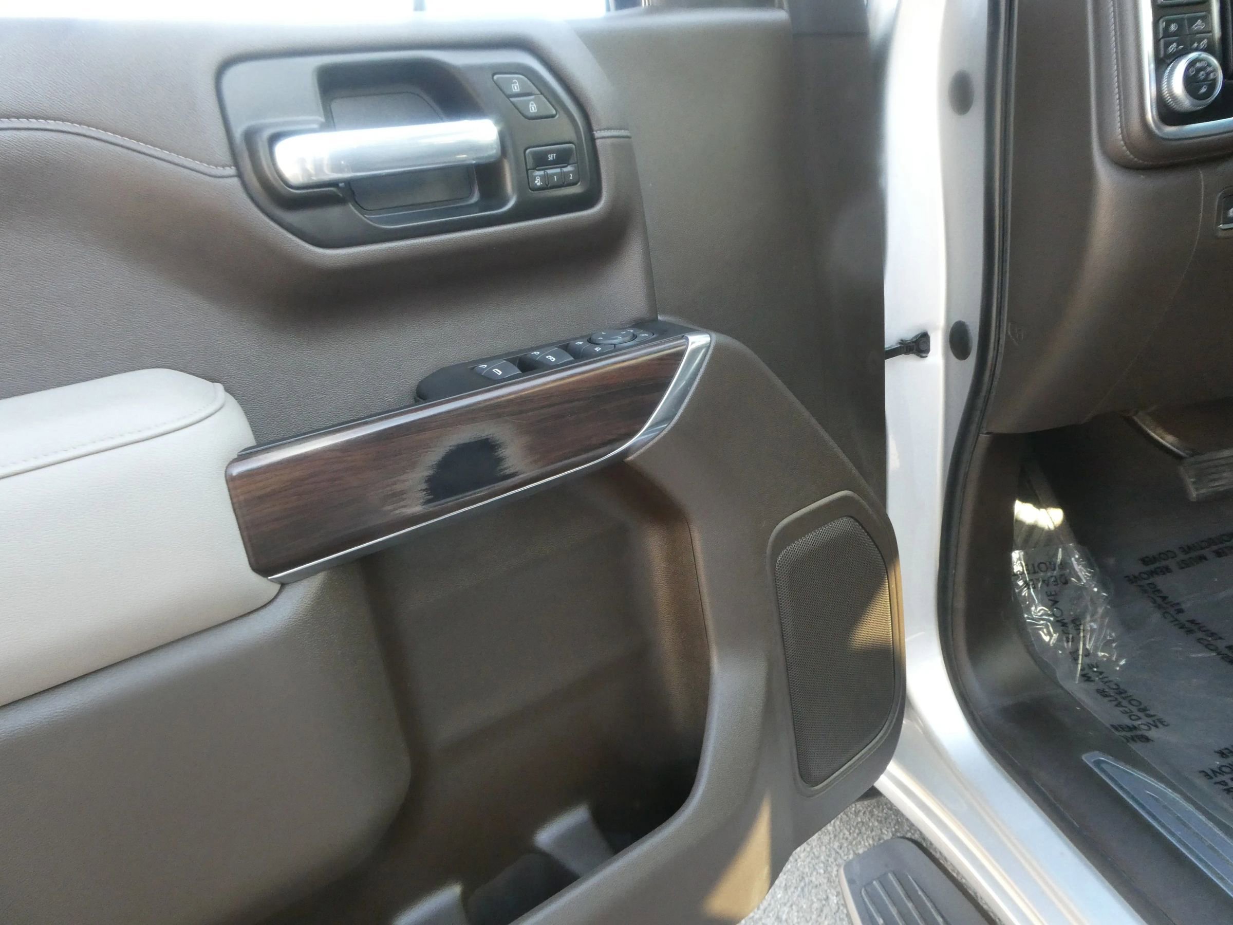 Used 2022 GMC Sierra 1500 SLT w/ SLT Convenience Package image 14