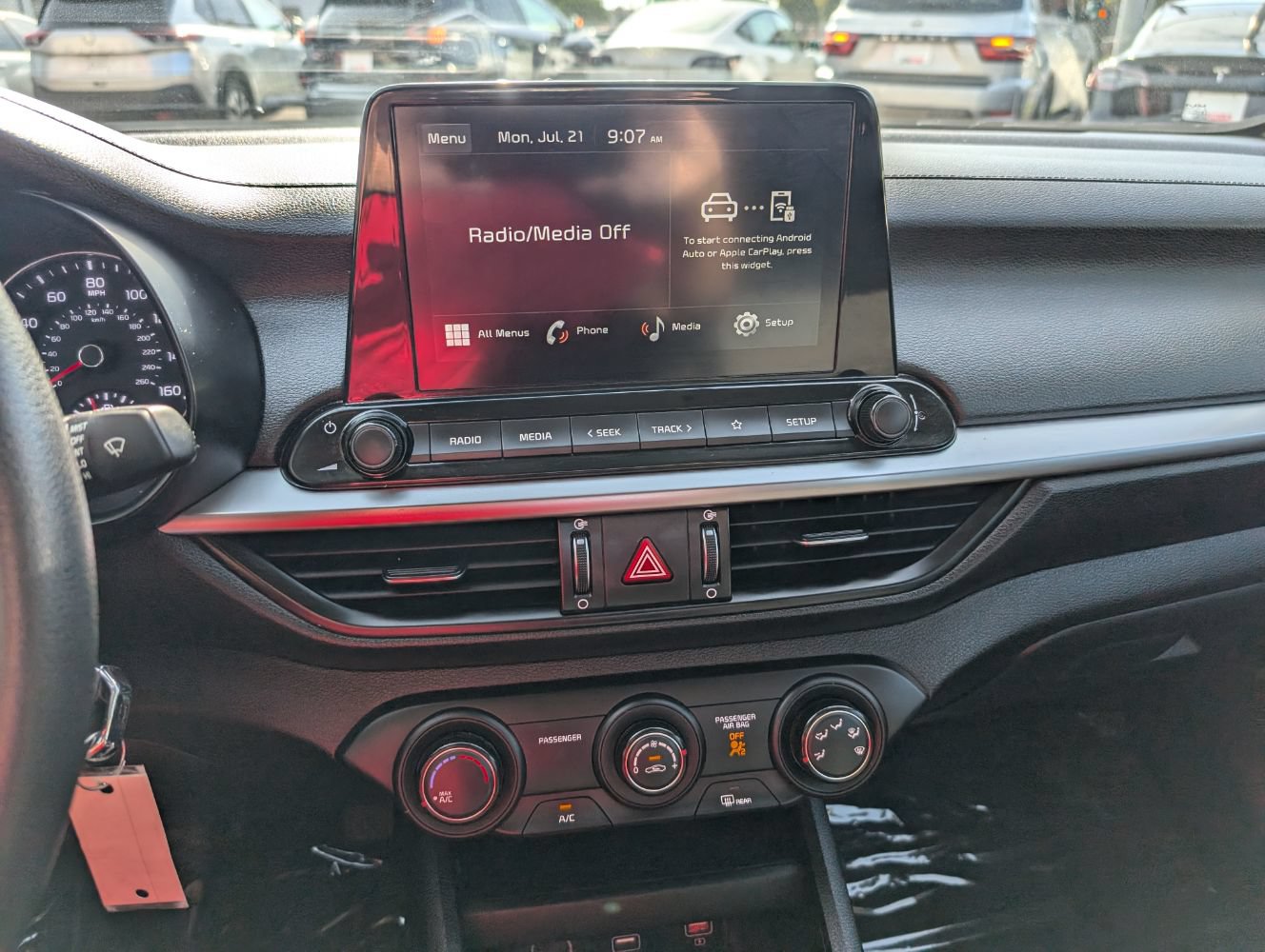 Used 2024 Kia Forte LXS w/ LXS Technology Package FWD image 22