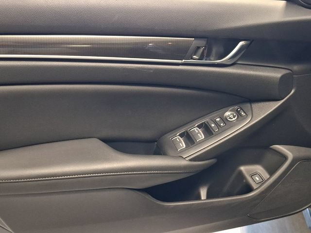 Used 2019 Honda Accord Sport image 11