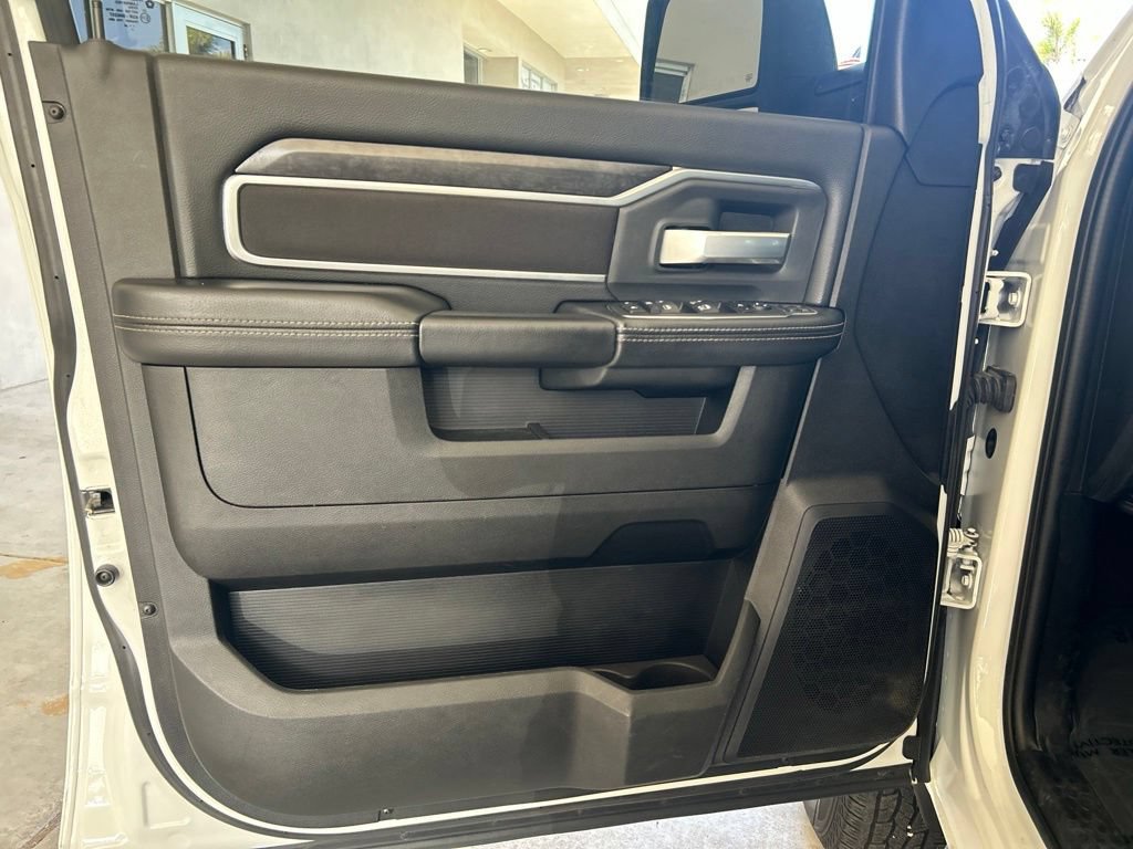 Used 2024 RAM 3500 Big Horn AWD/4WD image 40