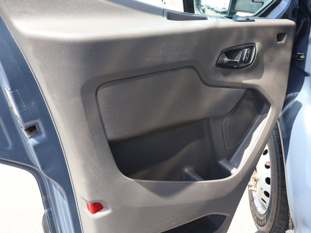 Used 2022 Ford Transit 350 DRW RWD image 13