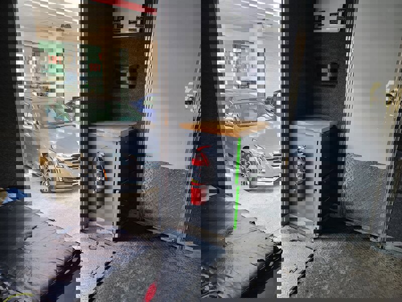 Used 2016 Ford E-450 and Econoline 450 Super Duty image 17