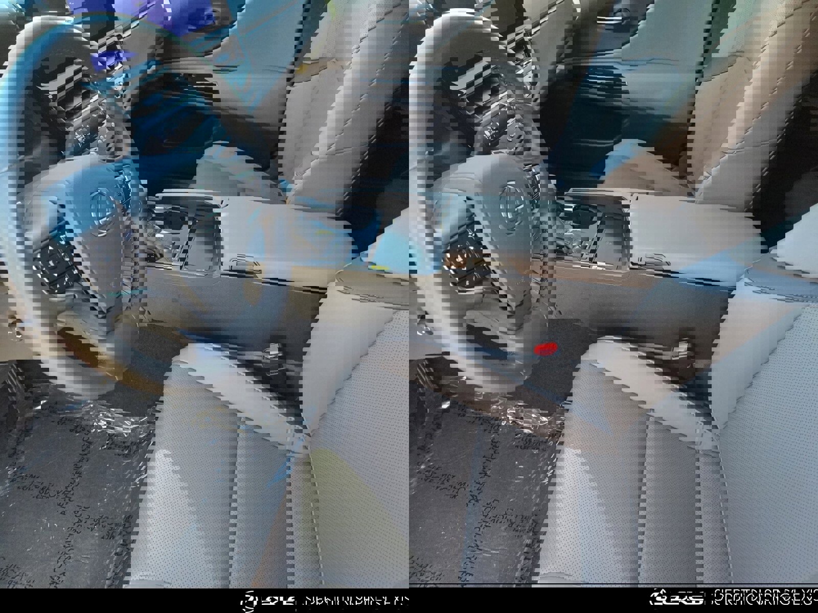 Used 2025 Lexus ES 300h w/ Premium Package image 13