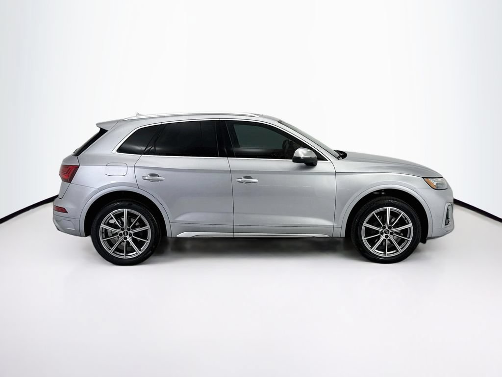Certified 2023 Audi SQ5 Premium Plus w/ Premium Plus Package AWD/4WD image 4