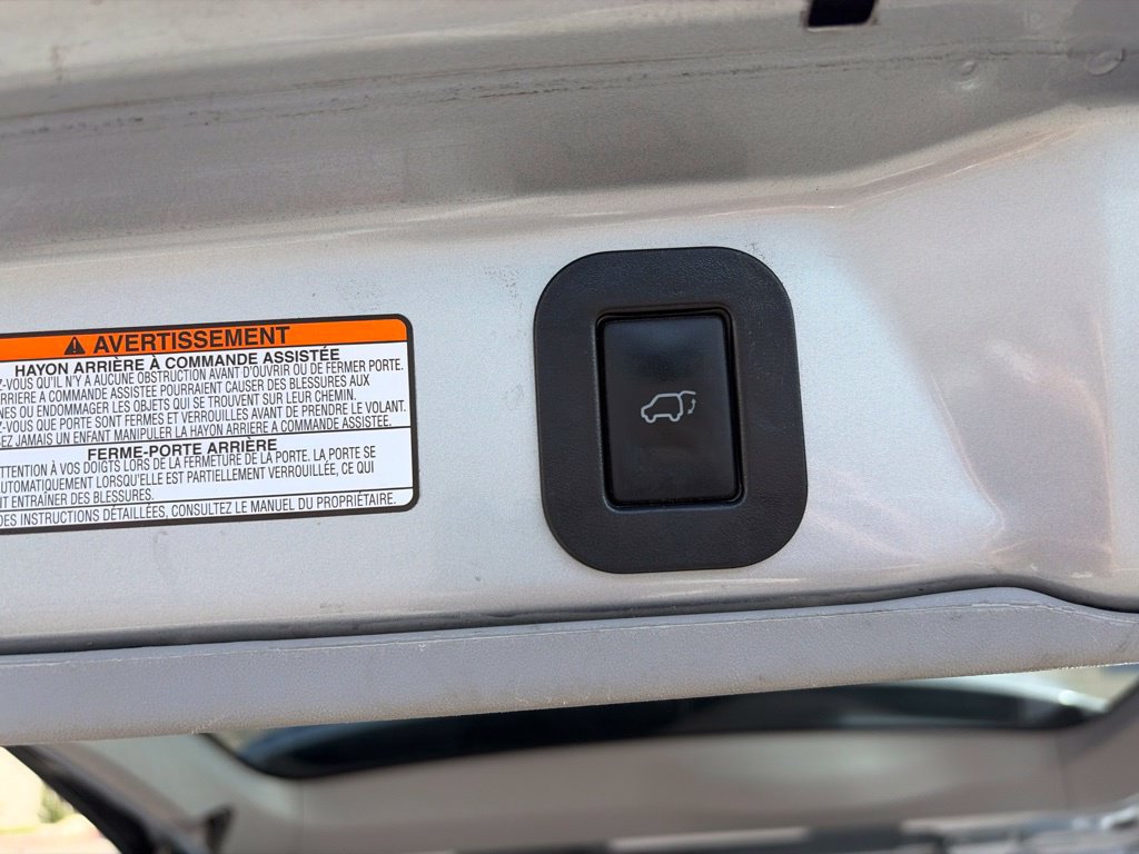 Used 2015 Toyota Sienna SE Premium FWD image 38