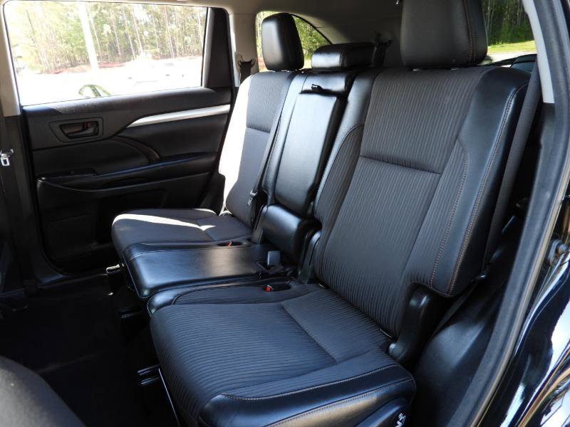 Used 2017 Toyota Highlander Plus image 34