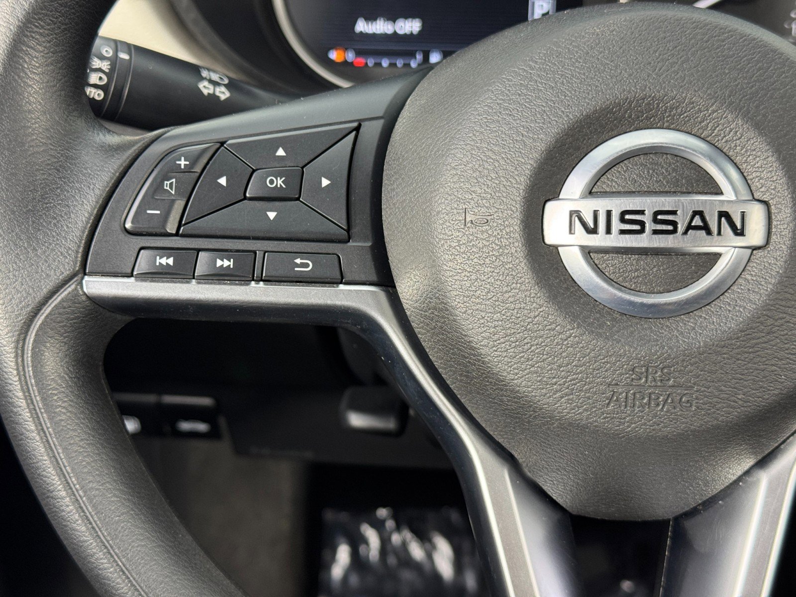 Used 2021 Nissan Versa SV image 18