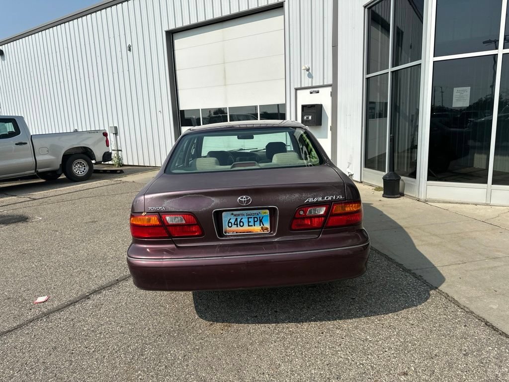 Used 1999 Toyota Avalon XL w/ PWR Seat Pkg FWD image 6