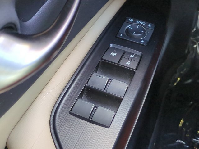Certified 2020 Lexus ES 300h w/ Premium Package FWD image 24