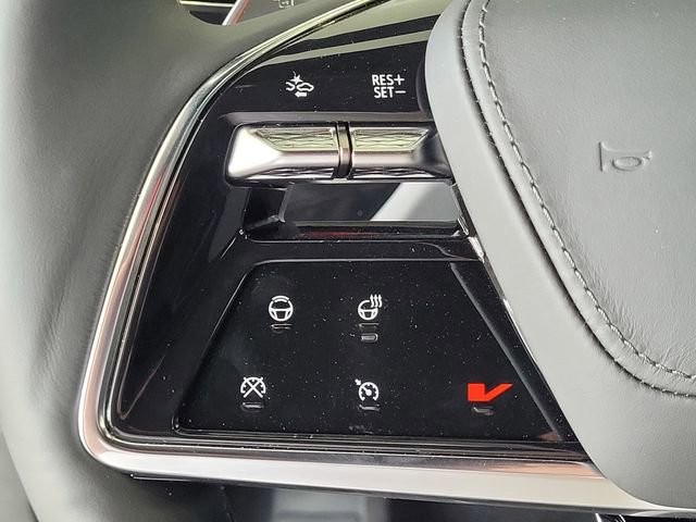 New 2026 Cadillac Lyriq V image 24