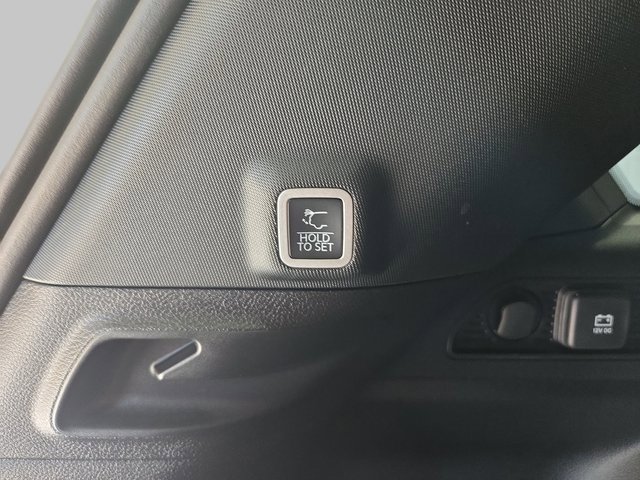 New 2025 Jeep Grand Cherokee Limited w/ Trailer Tow Package image 15