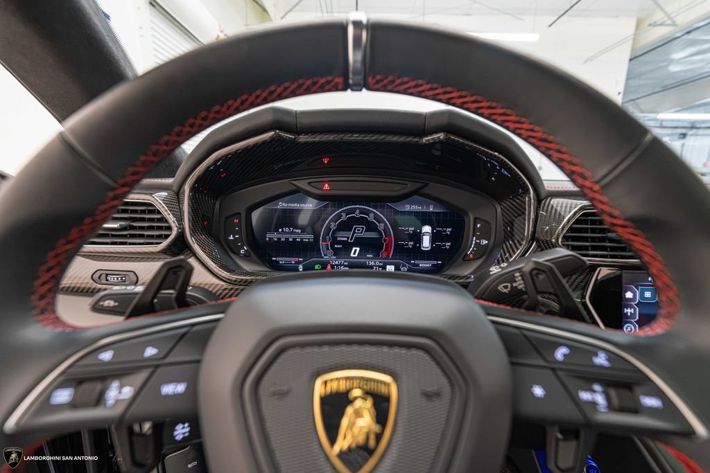 Used 2024 Lamborghini Urus S AWD/4WD image 46