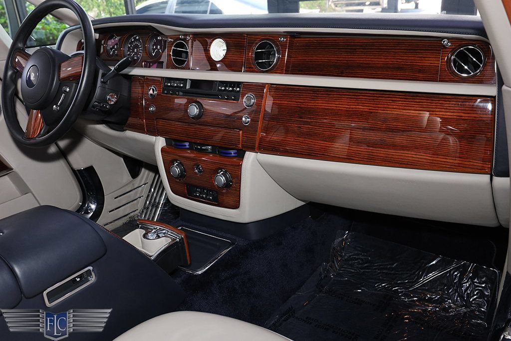 Used 2009 Rolls-Royce Phantom Coupe RWD image 23