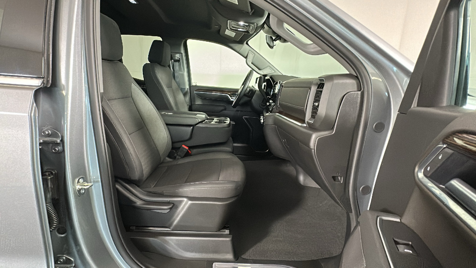 New 2026 GMC Sierra 1500 SLE AWD/4WD image 34