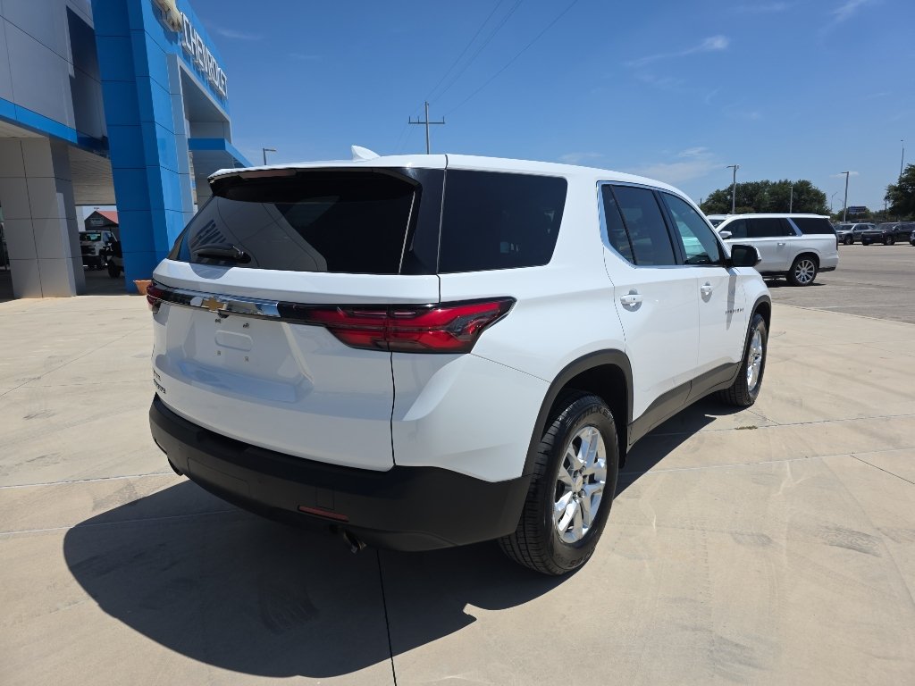 Certified 2023 Chevrolet Traverse LS w/ Safety Package FWD image 18