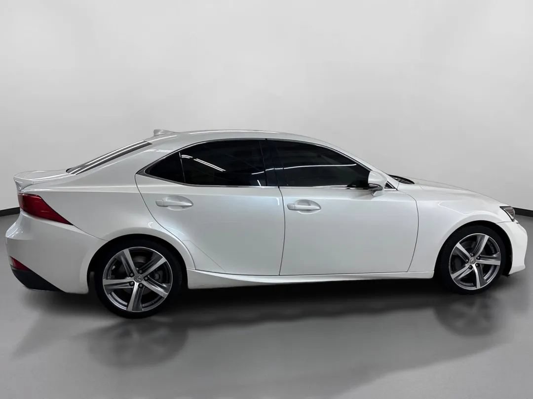 Used 2018 Lexus IS 300 AWD w/ Comfort Package image 11