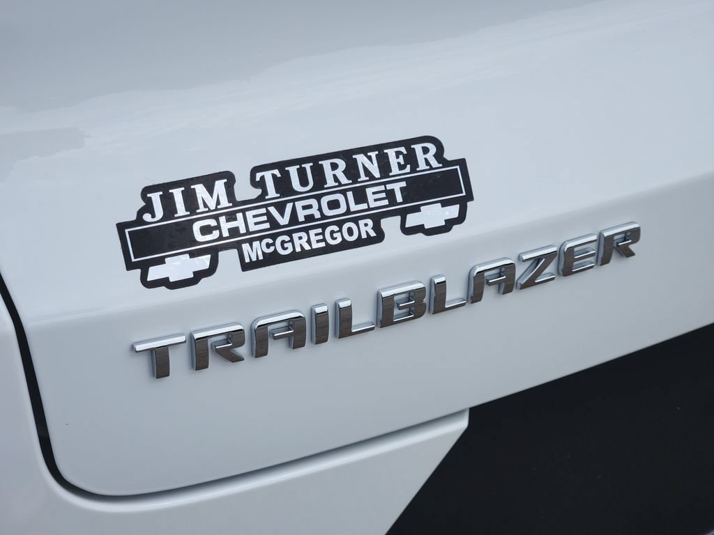 New 2026 Chevrolet TrailBlazer LS w/ LS Convenience Package FWD image 9