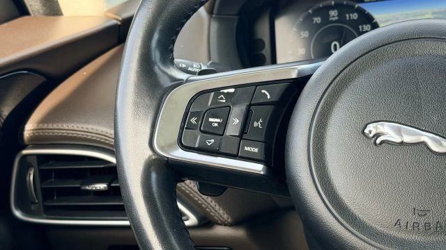 Used 2019 Jaguar F-PACE Prestige image 29