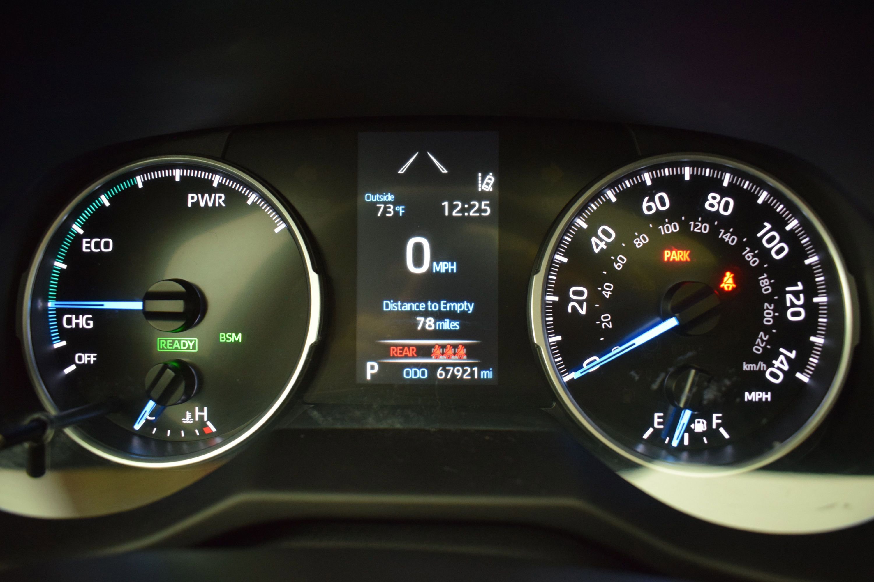 Used 2021 Toyota RAV4 XLE w/ Convenience Package AWD/4WD image 18