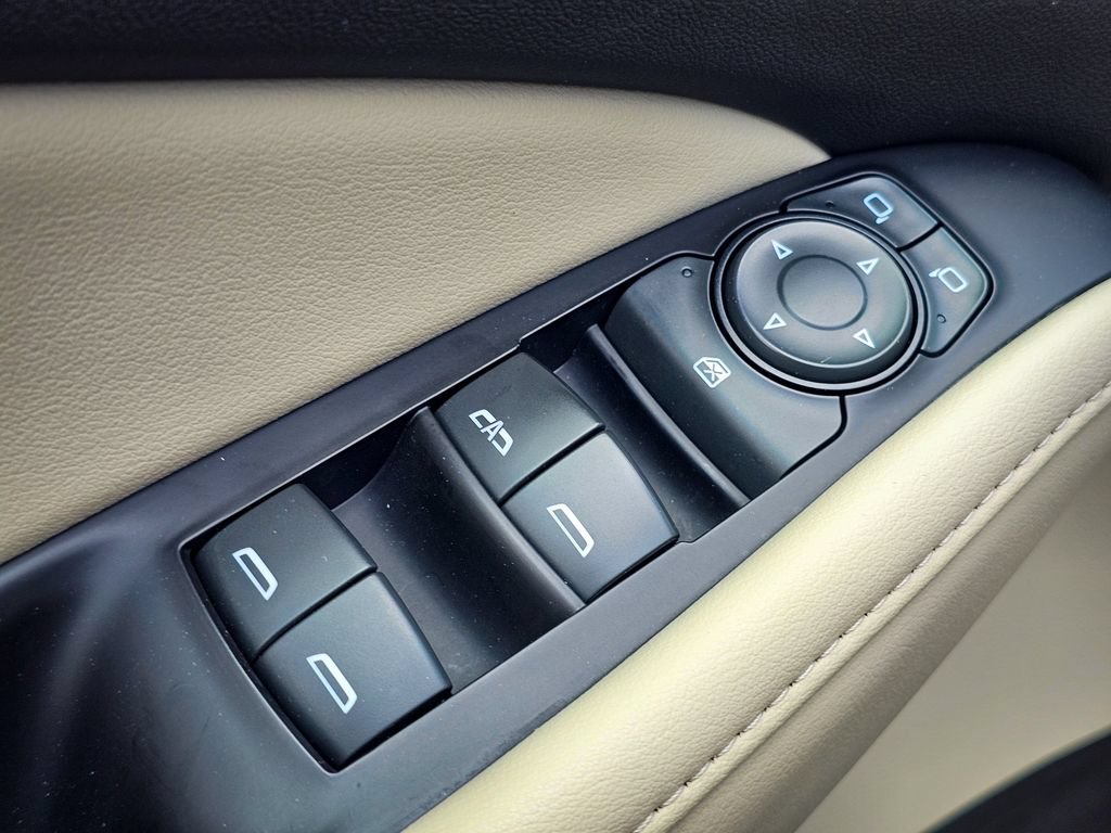 Used 2019 Buick Enclave Essence w/ LPO, Cargo Package AWD/4WD image 10