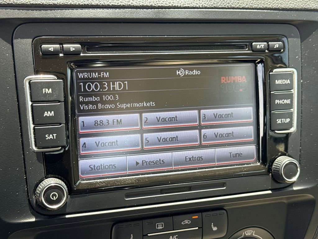 Used 2015 Volkswagen Jetta SE FWD image 23