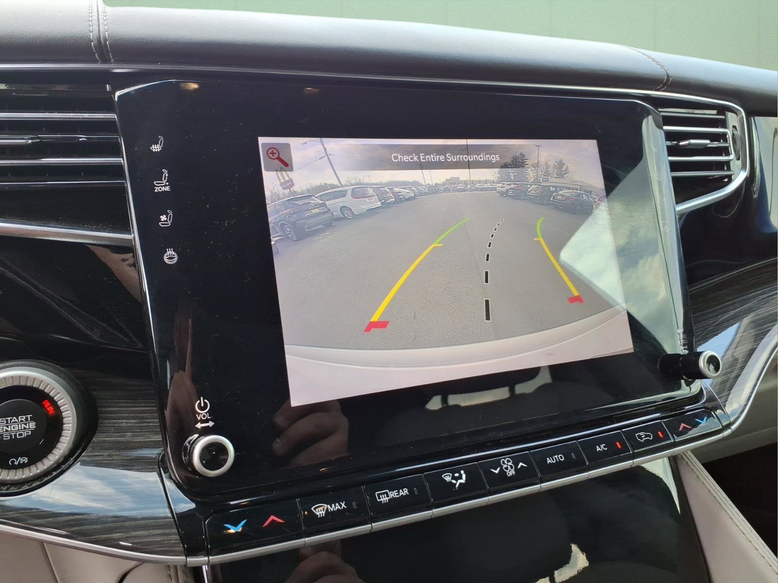 Used 2022 Jeep Wagoneer Series III w/ Flexible Seating Group image 27