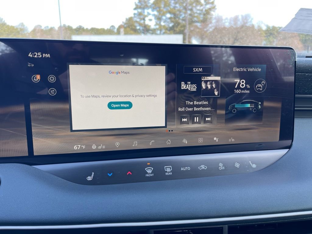 New 2026 Nissan Leaf Platinum+ w/ Cargo Package (Platinum+) image 8