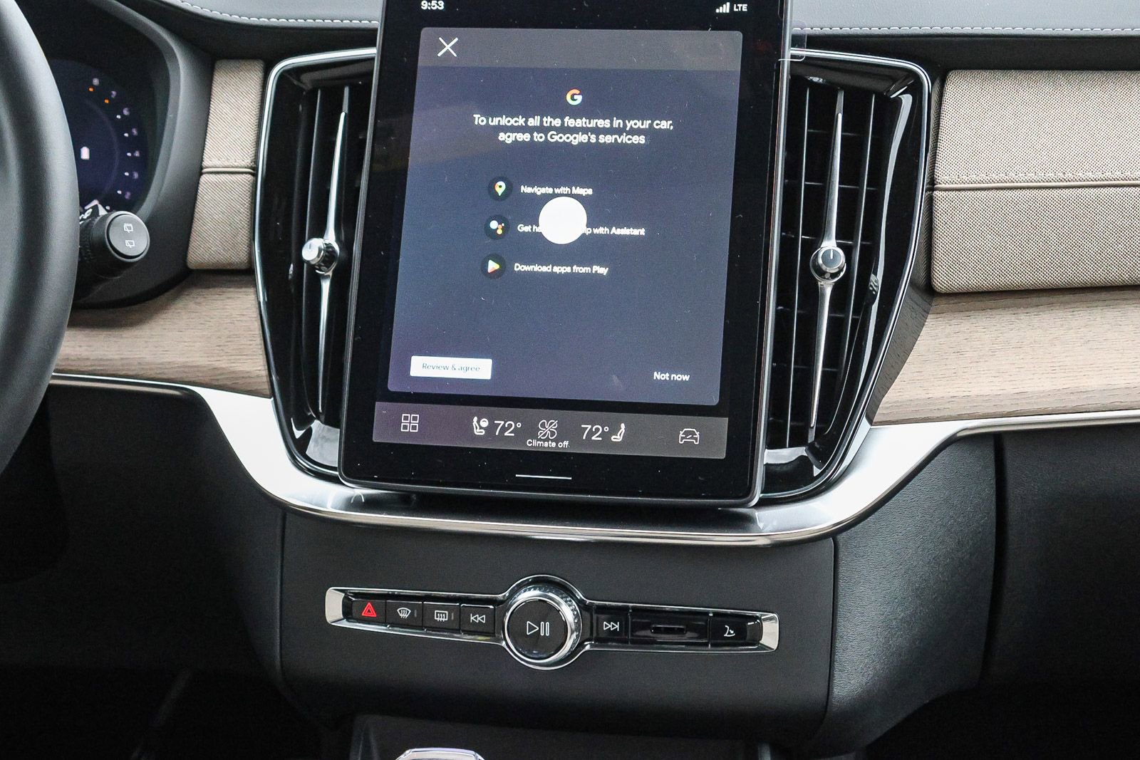 New 2026 Volvo XC90 B5 Plus w/ Protection Package image 22