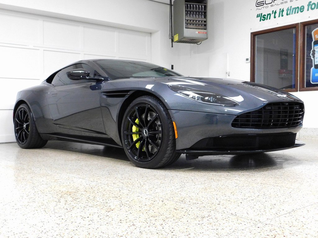 Used 2020 Aston Martin DB11 AMR image 5