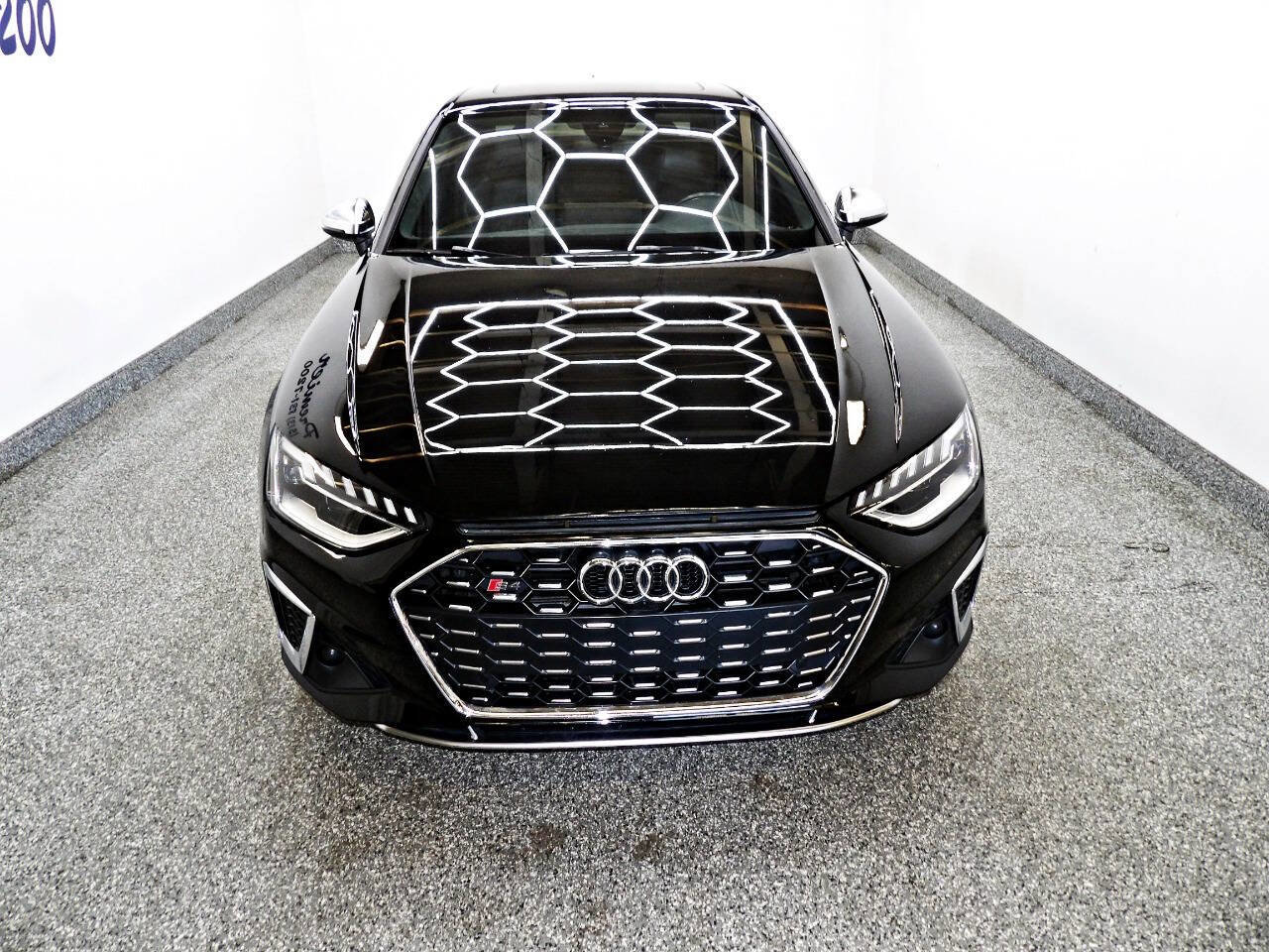 Used 2020 Audi S4 Premium Plus w/ Premium Plus Package image 2