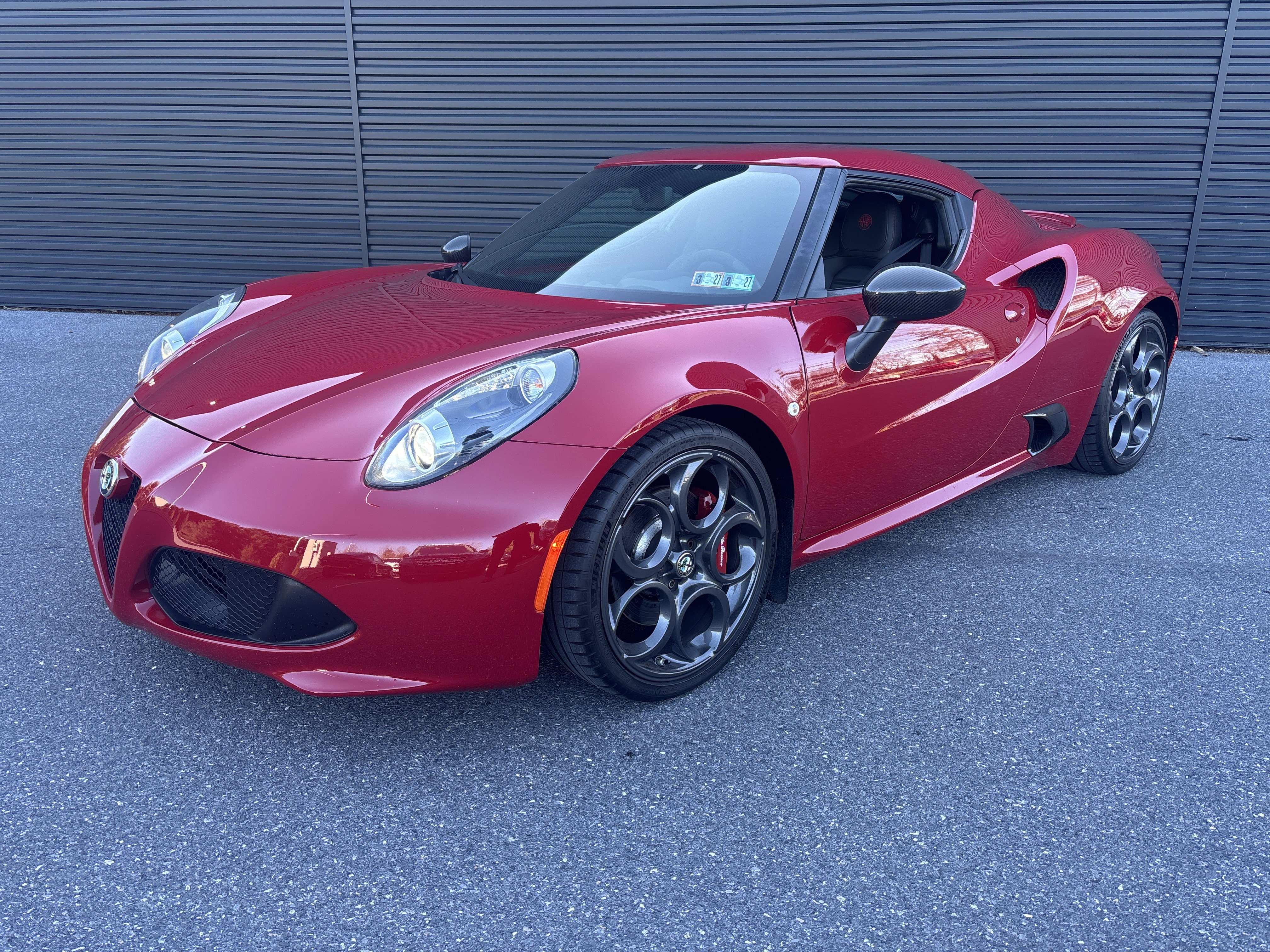 Used 2015 Alfa Romeo 4C Coupe w/ Leather Interior Group image 1