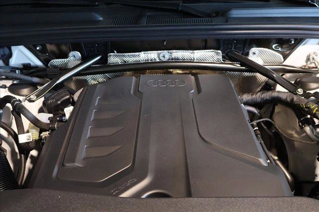 New 2025 Audi Q5 Premium Plus image 18